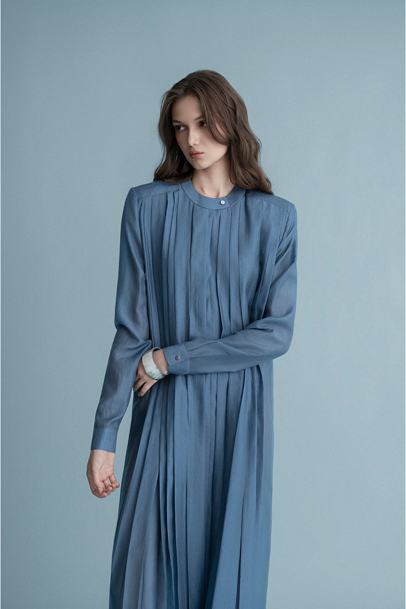 Blue Dortmund midi dress by Lekieu, featuring a stylish, flowy design perfect for casual or semi-formal occasions.