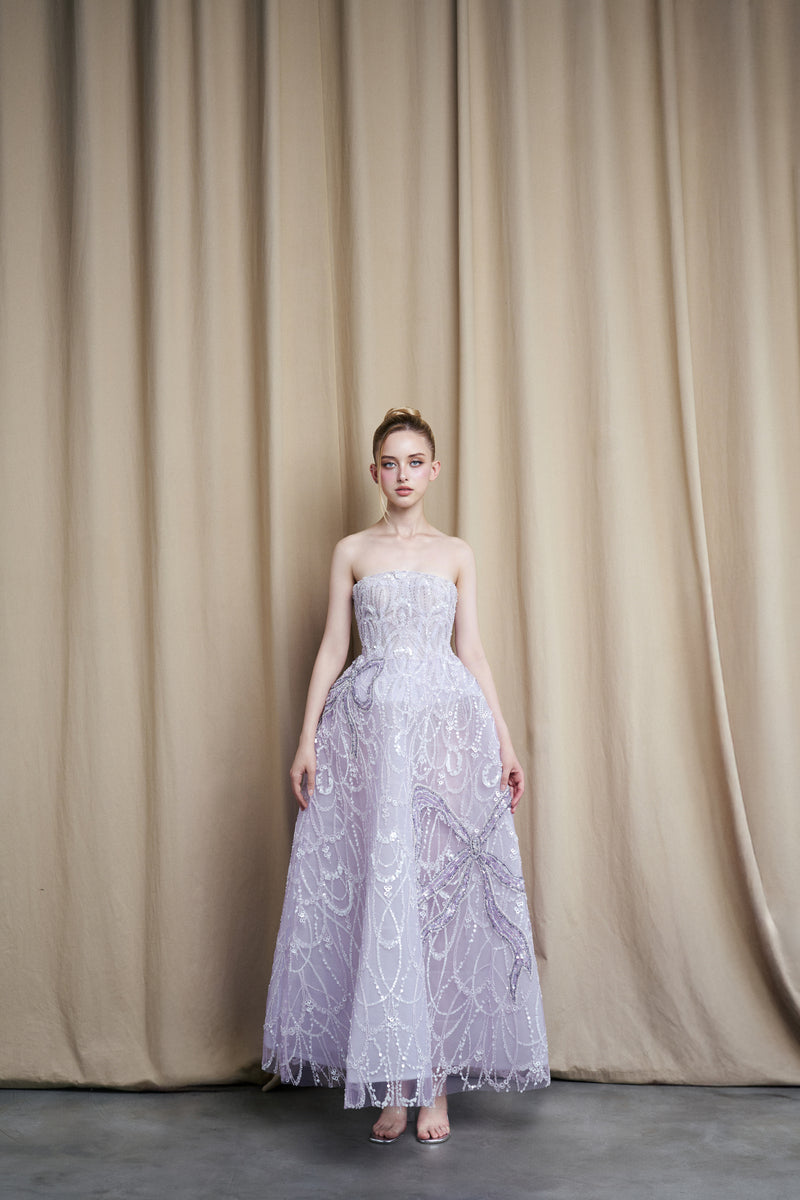 STRAPLESS LILAC TULLE BALL GOWN