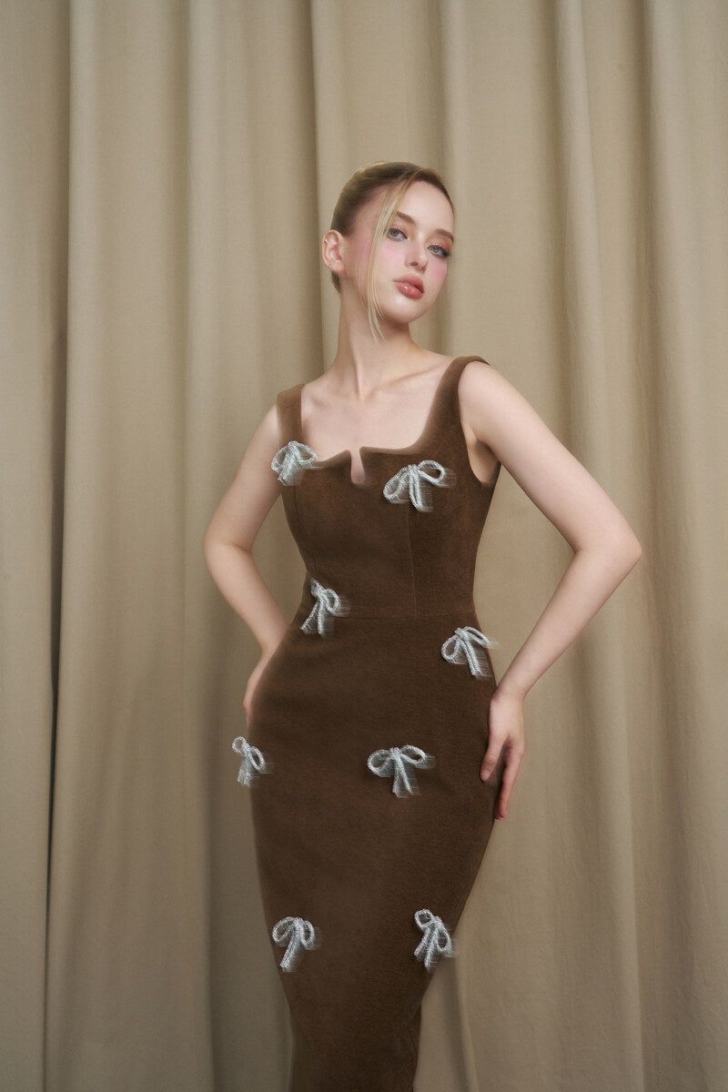 NOTCHED NECK BROWN VELVET MIDI DRESS | CULT MIA | HACCHIC COUTURE NOTCHED NECK BROWN VELVET MIDI DRESS | CULT MIA | HACCHIC COUTURE