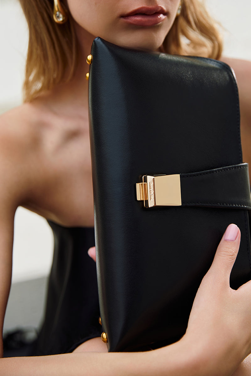 CEREMONY CLUTCH IN BLACK - CULT MIA