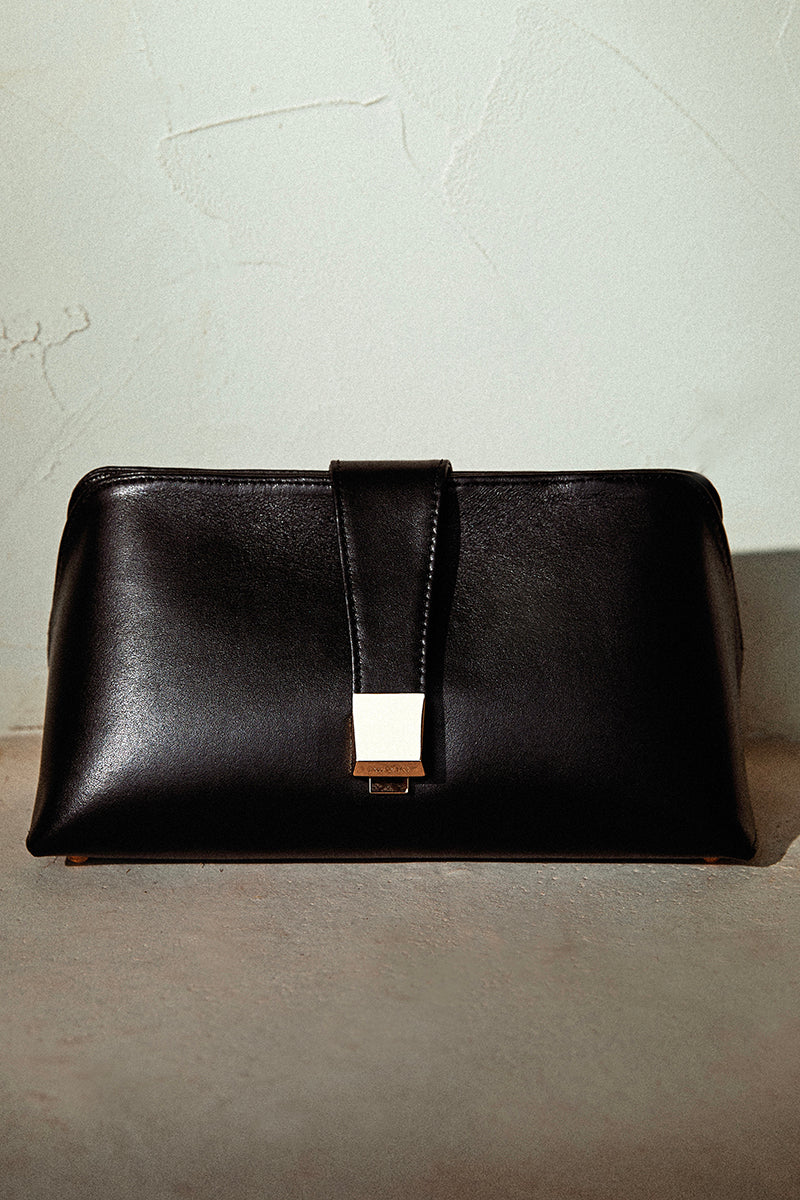 CEREMONY CLUTCH IN BLACK - CULT MIA