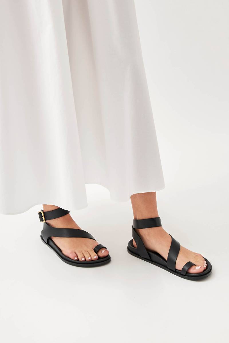 MYLES BLACK LEATHER SANDALS - CULT MIA