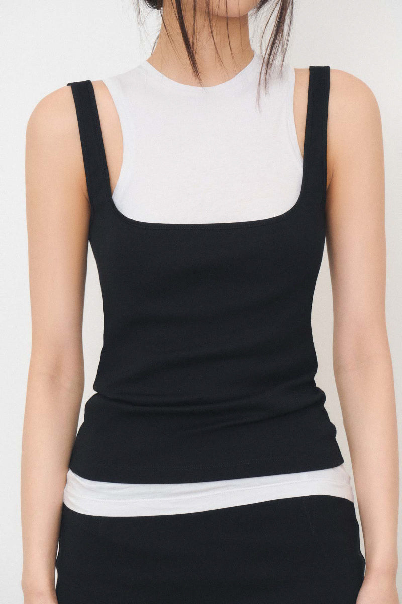 SQUARE NECK TANK TOP IN BLACK - CULT MIA