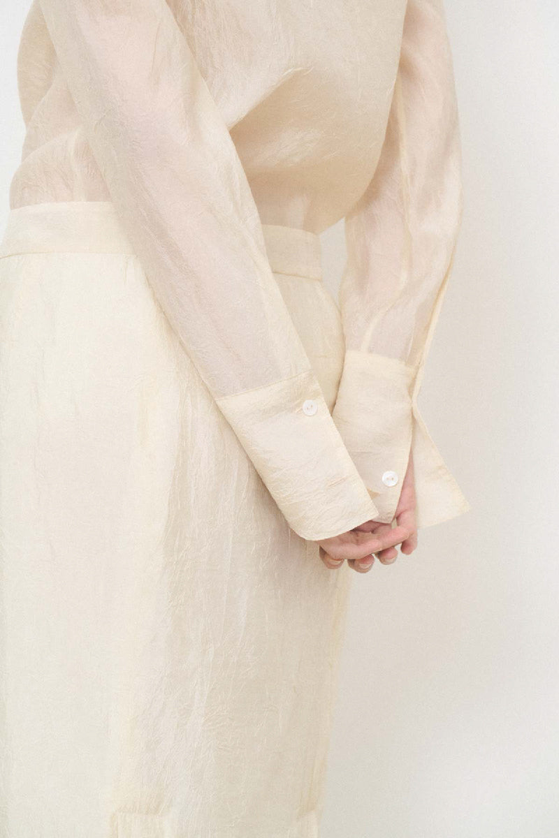 FITTED SHIRT IN GOLD - CULT MIA