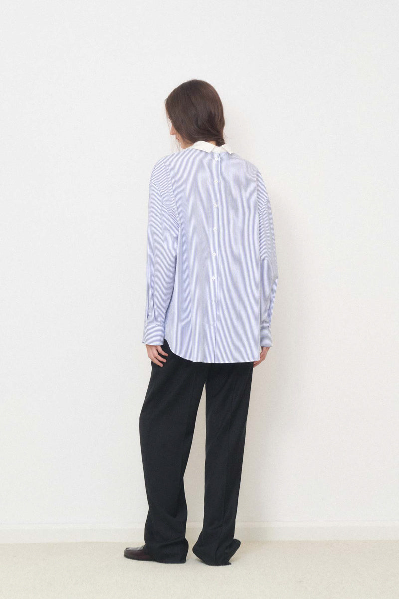 RELAXED SHIRT WITH BUTTONS IN BLUE - CULT MIA