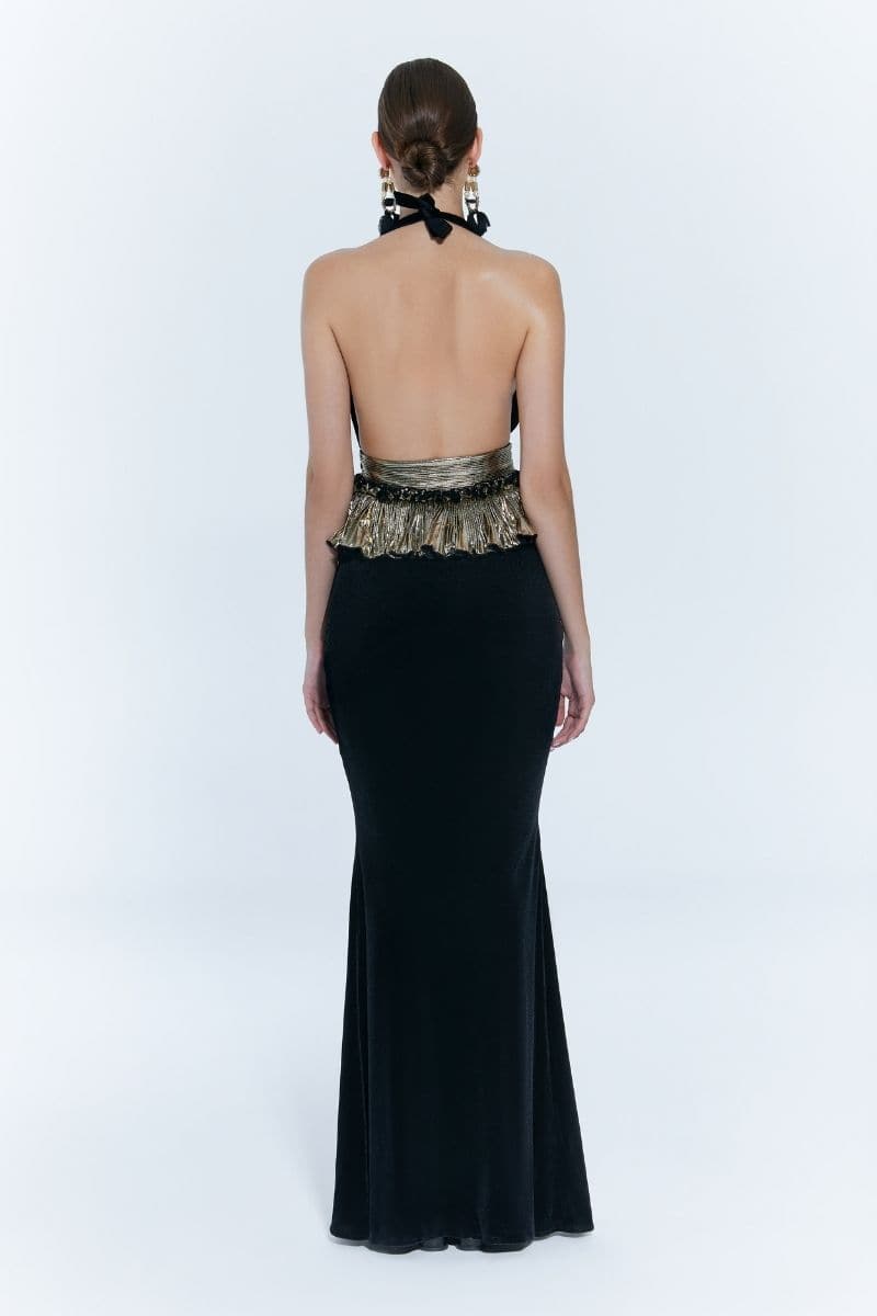 SAVOY V-NECK FISHTAIL GOWN | CULT MIA | Nur Karaata SAVOY V-NECK FISHTAIL GOWN | CULT MIA | Nur Karaata