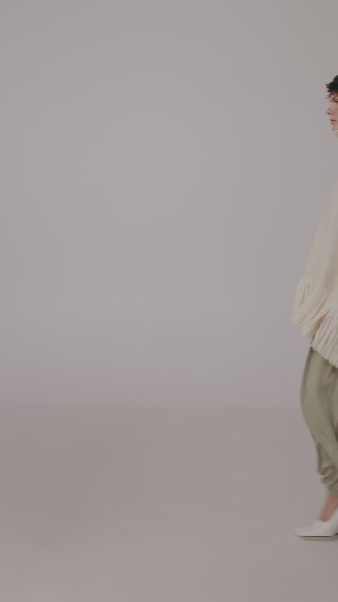 MILK BLUSH PONCHO