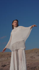 ROBE LONGUE PLISSÉE BORDÉE DE DENTELLE