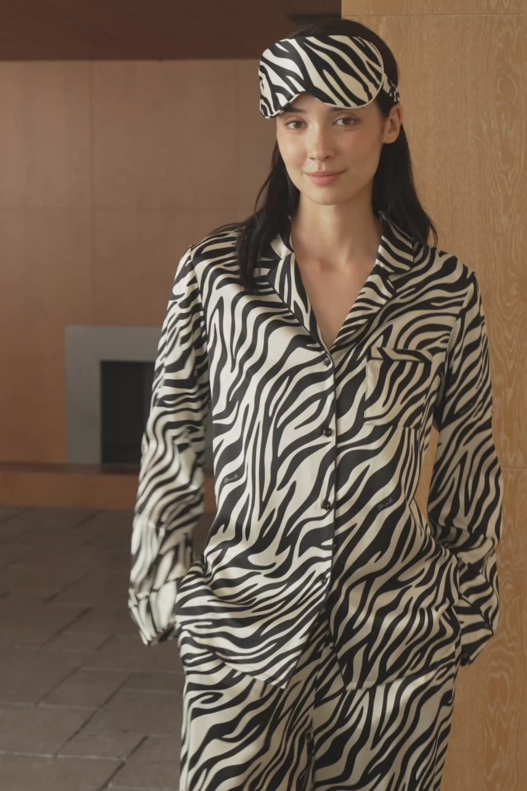 ENSEMBLE DE PYJAMA EN SOIE POUR FEMME À MOTIF ZÈBRE JUNGLE