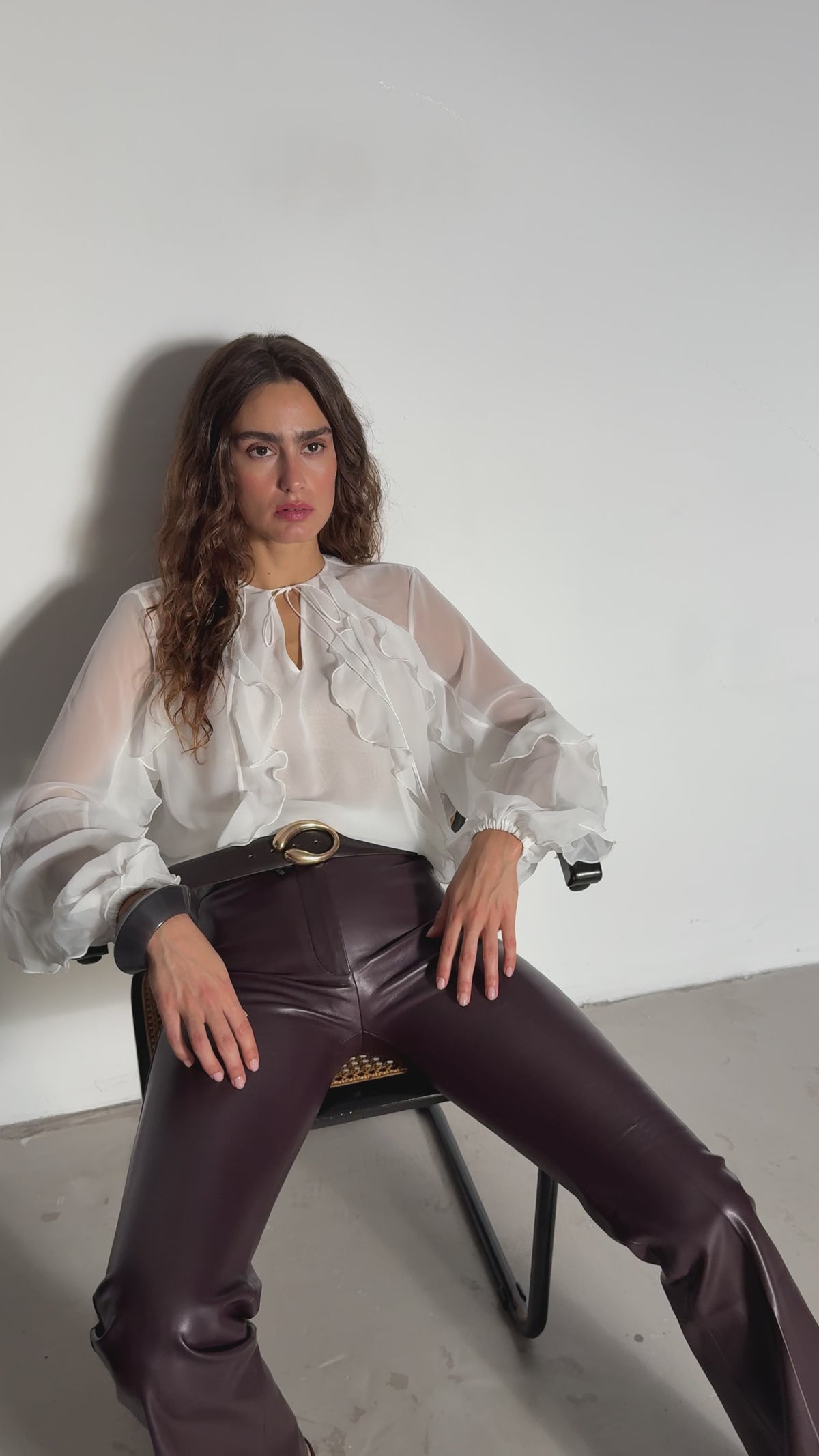 PETAL BLOUSE MILKY WHITE