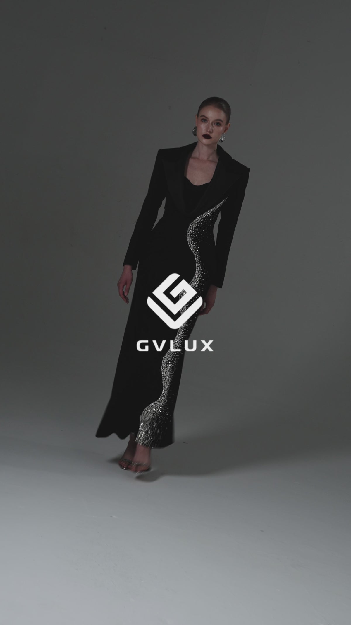DEEP V-NECK TAILORED SHEATH DRESS IN BLACK