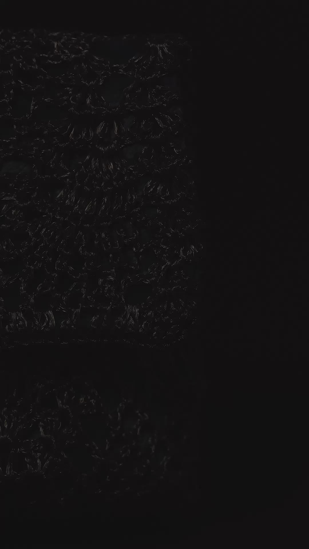 حقيبة كلاتش أناناس من الذهب الأبيض والفيروز