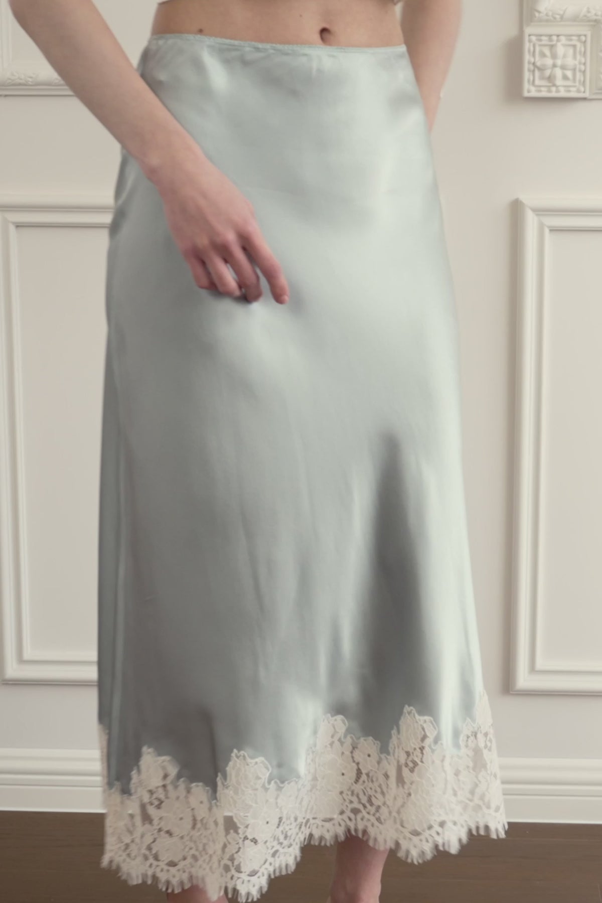 WINDY WOMEN'S SILK SKIRT