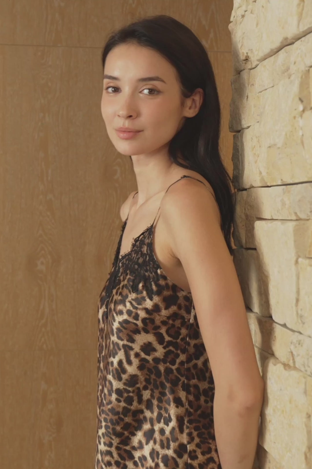 JUNGLE LEOPARD WOMEN'S SILK CHEMISE IN LEOPARD