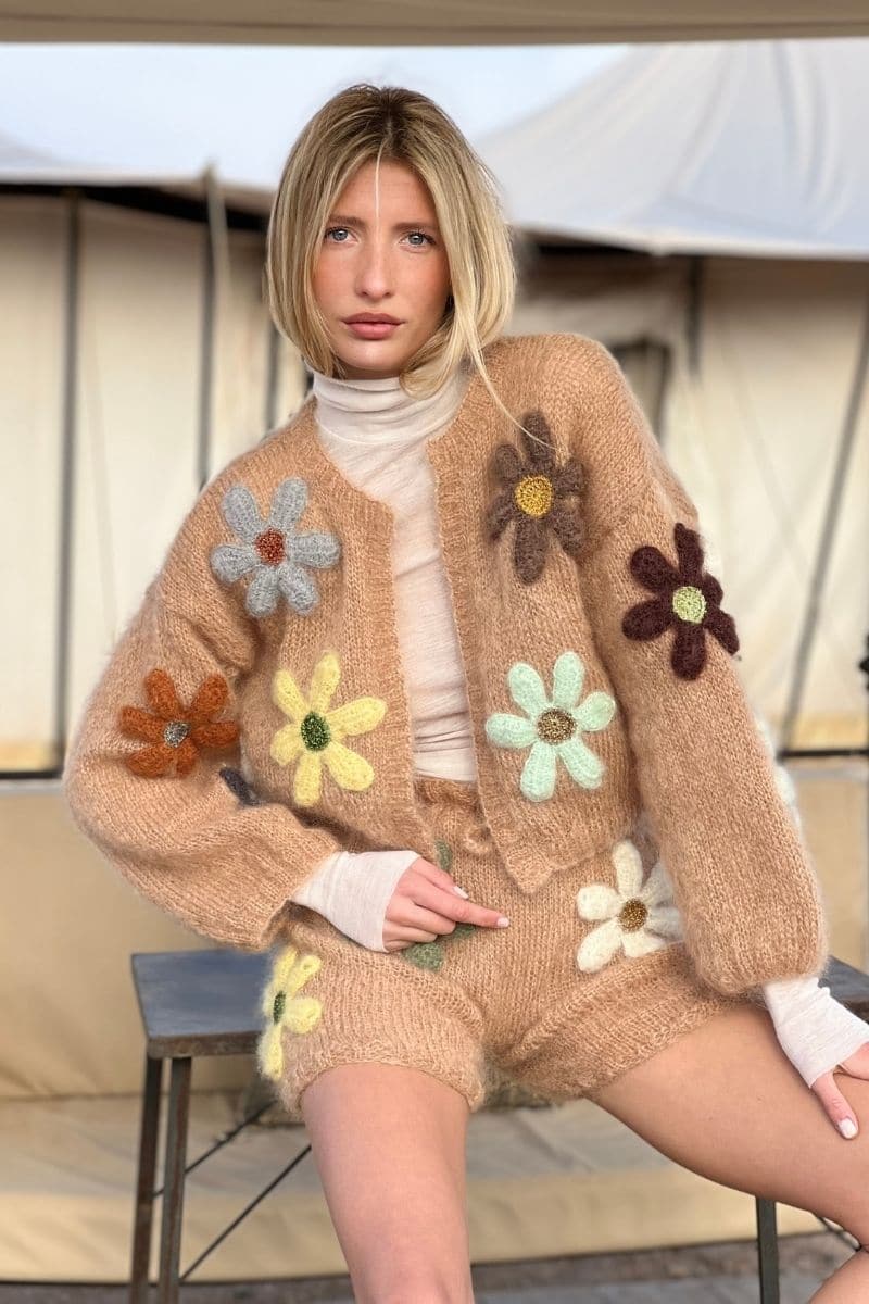 BEIGE FREE FLOWERS MOHAIR BOLERO | Rose Carmine | CULT MIA