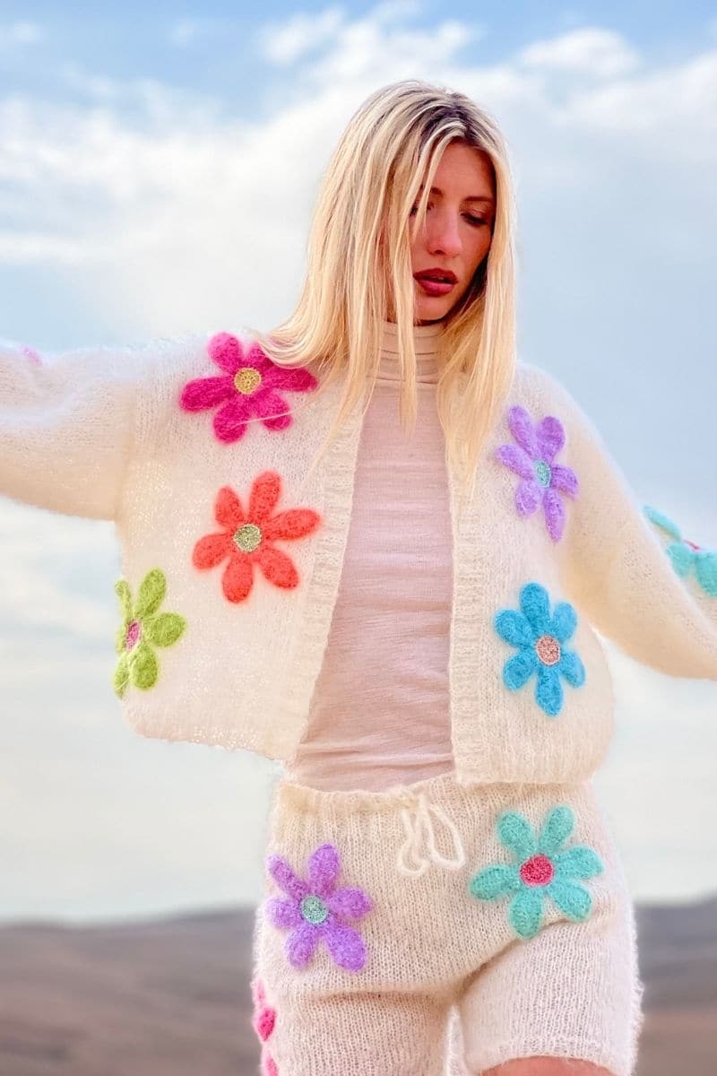 ECRU FREE FLOWERS MOHAIR BOLERO | Rose Carmine | CULT MIA