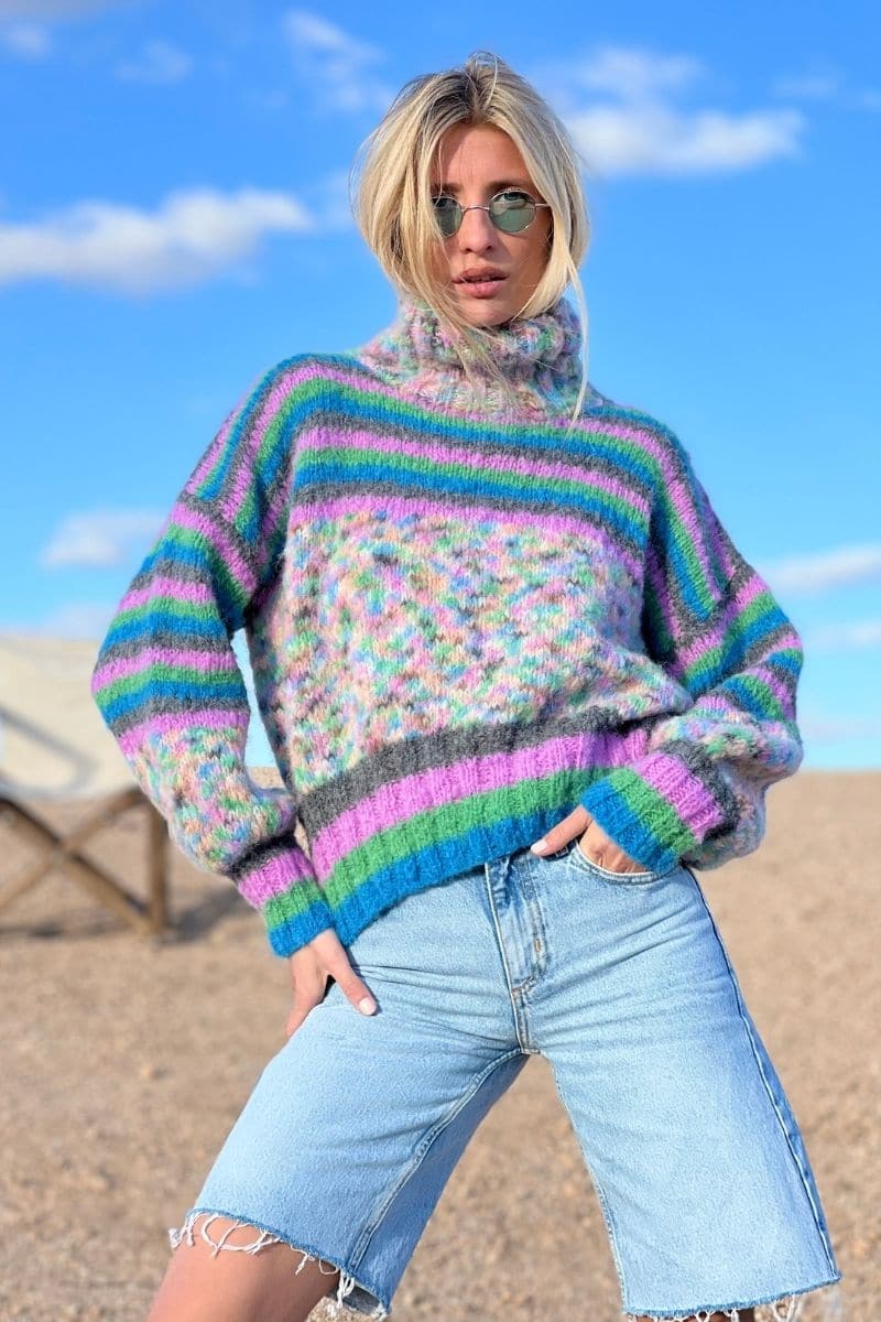 LILAS DOUDOU STRIPES MOCK NECK SWEATER | Rose Carmine | CULT MIA