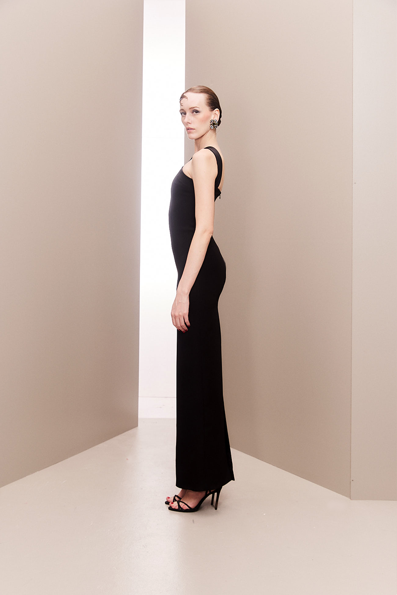 BLACK STONE EMBELLISHED MAXI DRESS - CULT MIA