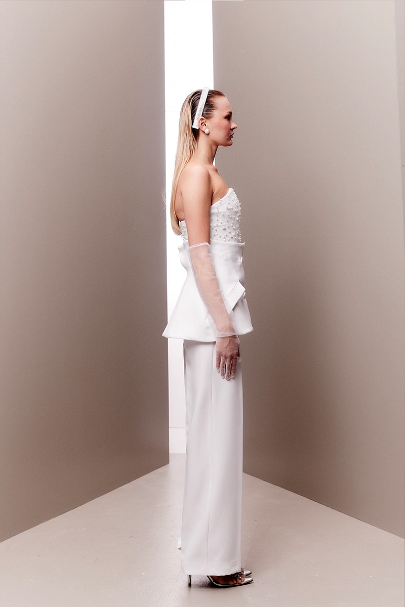 PEARL EMBELLISHED HOURGLASS BRIDAL THREE-PIECE SET - CULT MIA