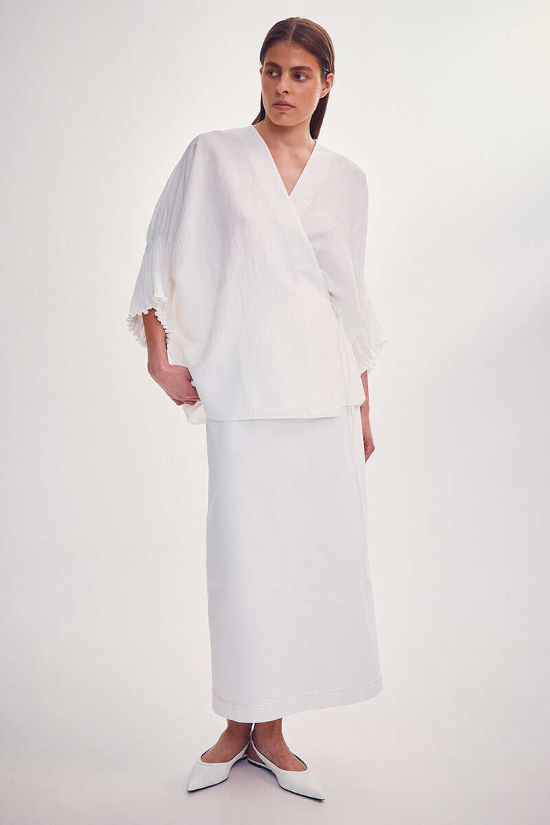 SKIRT WITH KNITTED ORNAMENT IN WHITE