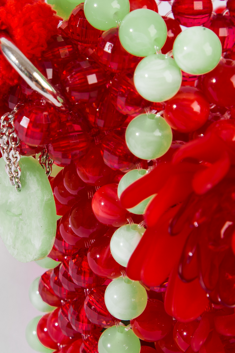 RED AND GREEN ATACAMA BEADED TOP HANDLE BAG | Tam Illi | CULT MIA