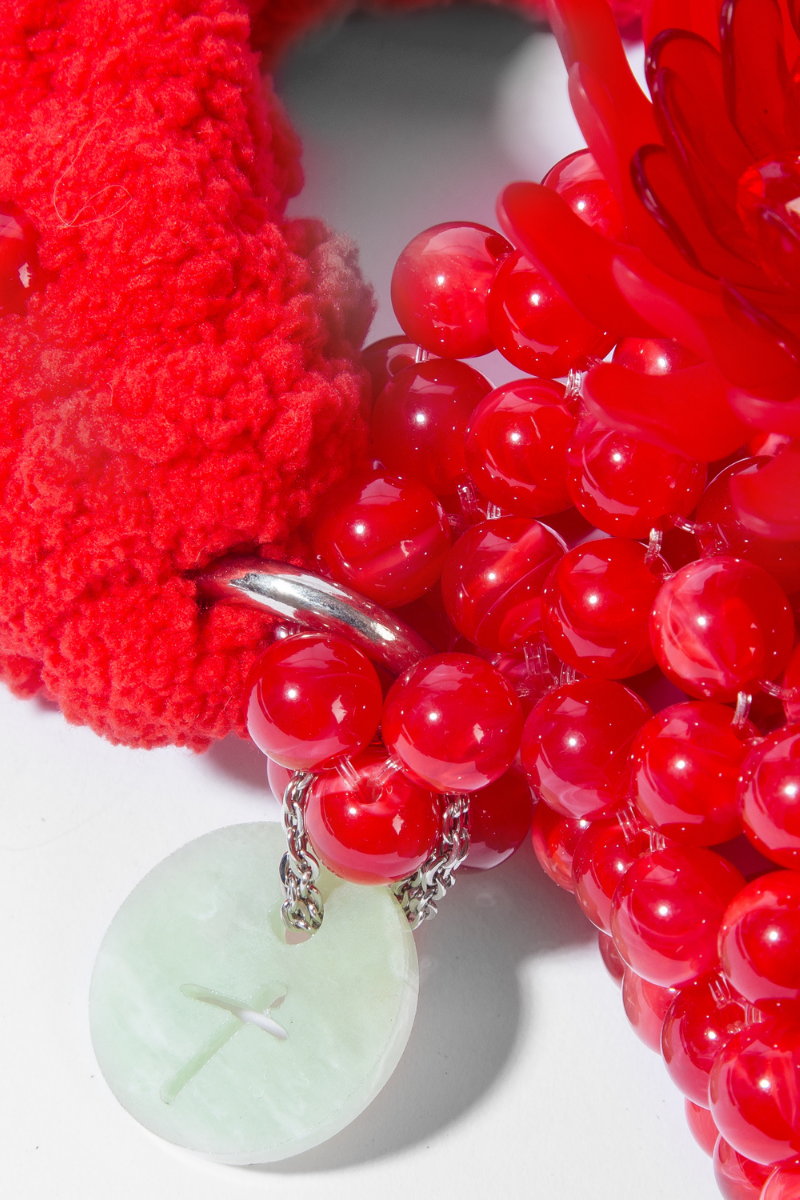 RED ATACAMA BEADED TOP HANDLE BAG | Tam Illi | CULT MIA