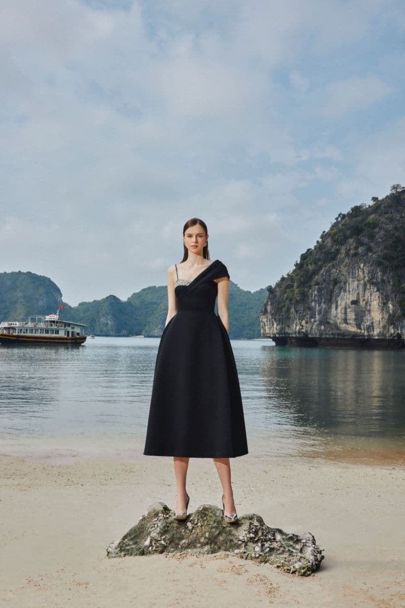 Tracy Studio ASYMMETRIC CRYSTAL EMBROIDERED ONE SHOULDER MIDI DRESS | Cult Mia Tracy Studio ASYMMETRIC CRYSTAL EMBROIDERED ONE SHOULDER MIDI DRESS | Cult Mia