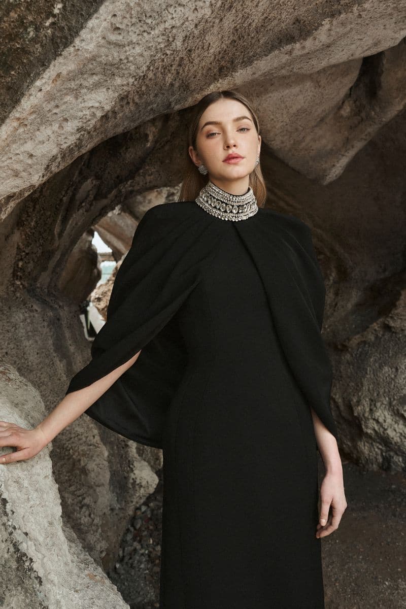 BLACK STONE COLLAR CAPE AND FULL DRESS | Tracy Studio | CULT MIA