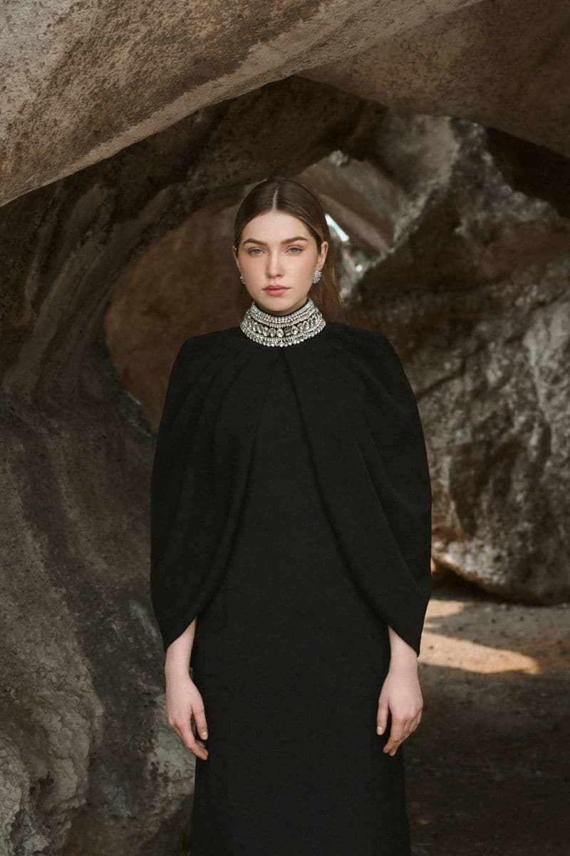 BLACK STONE COLLAR CAPE AND FULL DRESS | CULT MIA