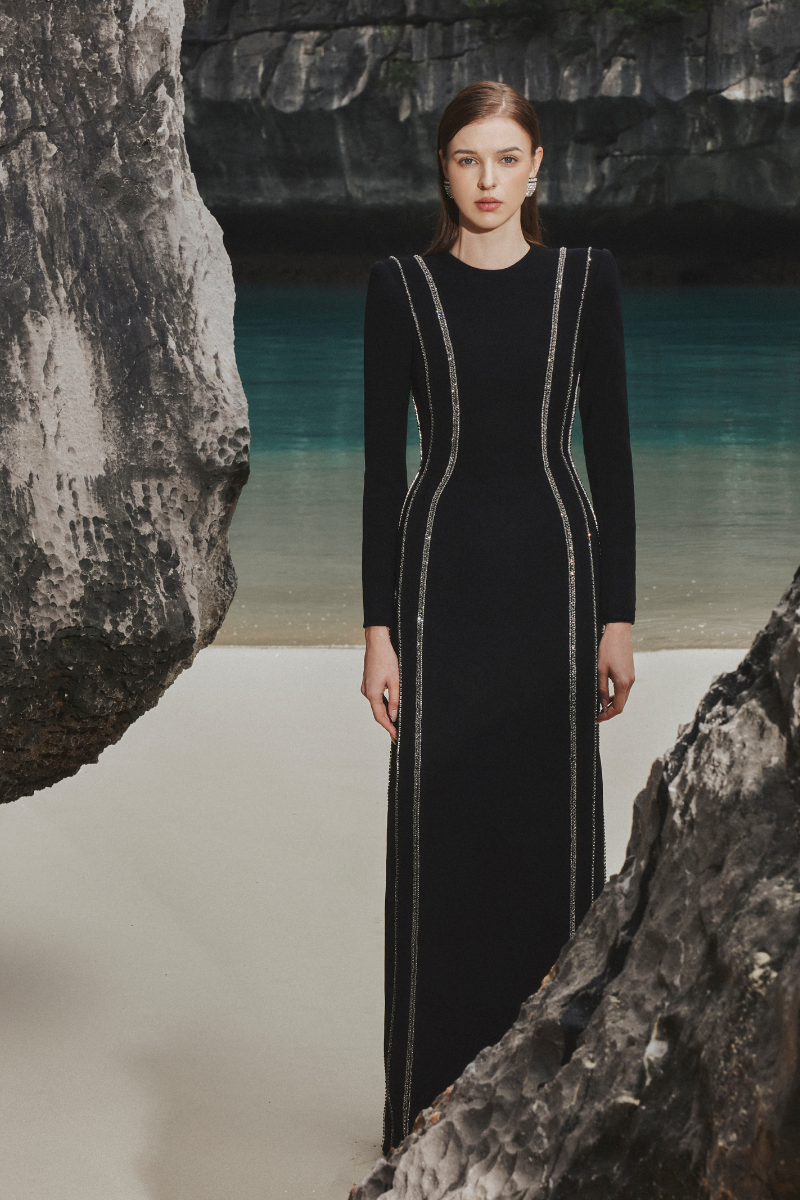 long sleeve black bodycon dress full length Black Long Sleeve Bodycon Dress With Side Slit