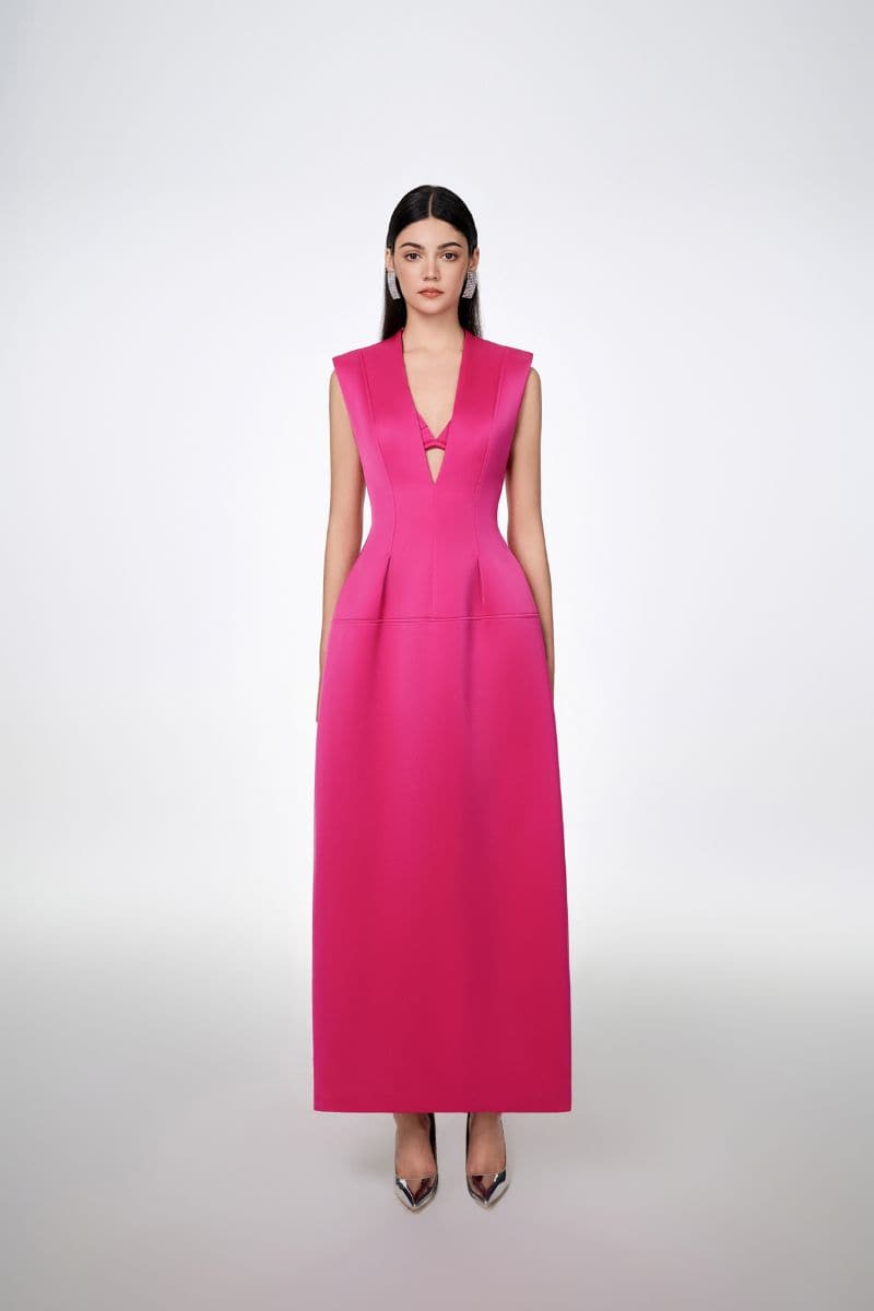SLEEVELESS PLEATED COAT DRESS | Tracy Studio | CULT MIA
