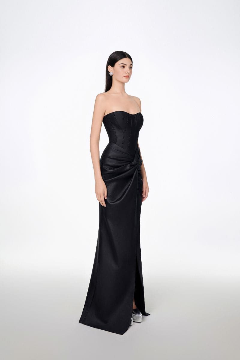 STRAPLESS KNOTTED BODYCON MAXI DRESS | Tracy Studio | CULT MIA