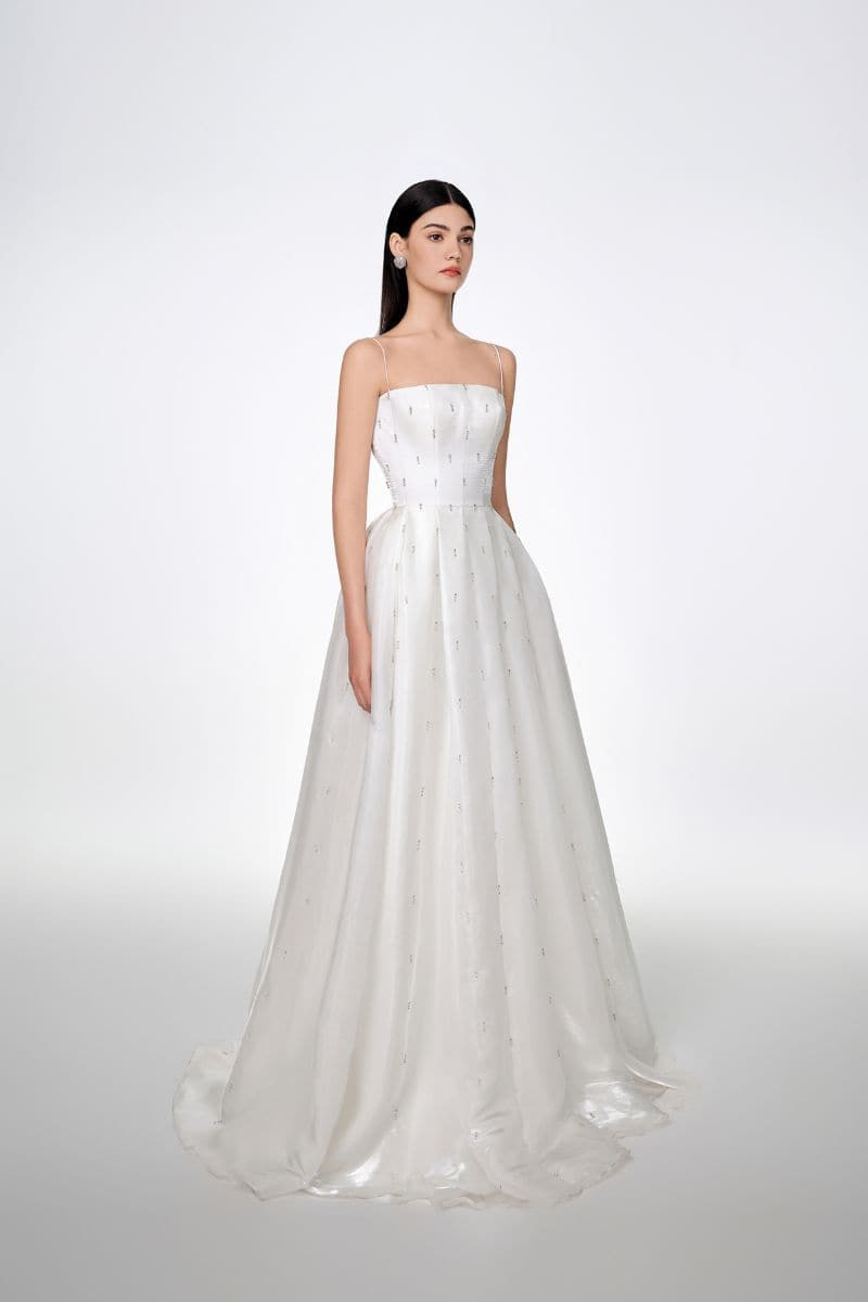 WHITE STRAPLESS STONE EMBELLISHED FULL DRESS | Tracy Studio | CULT MIA