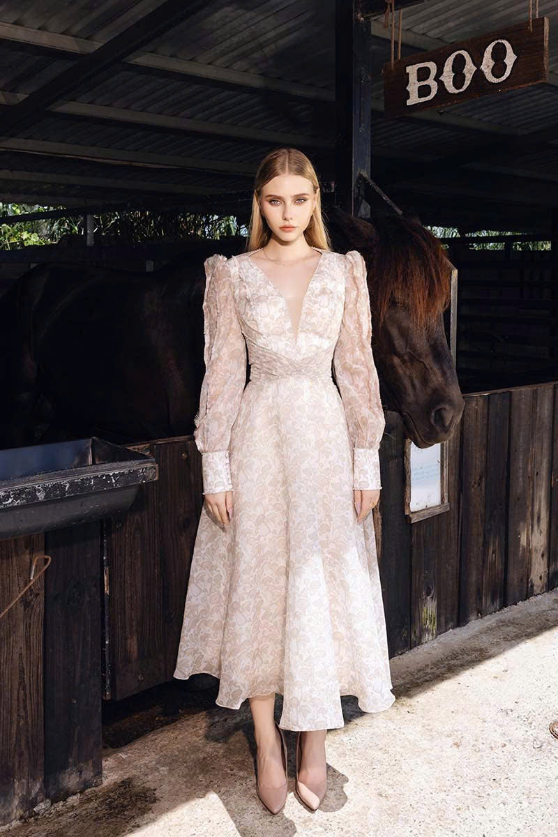 MUSHROOM MIDI DRESS WITH FEATHER ON HAND - CULT MIA