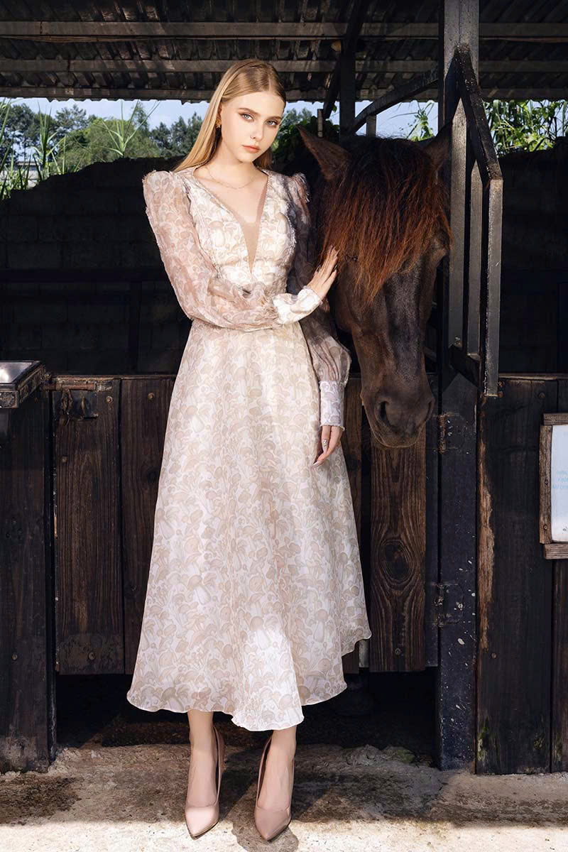 MUSHROOM MIDI DRESS WITH FEATHER ON HAND - CULT MIA