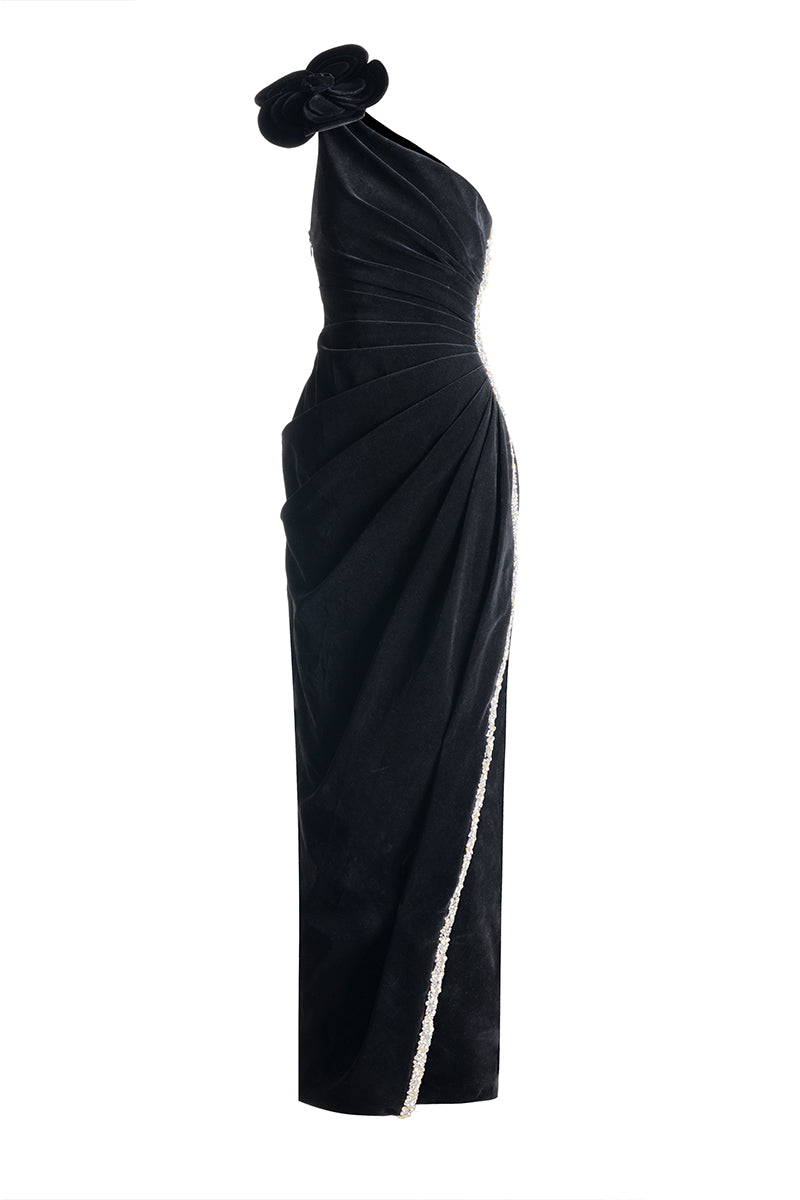 Elegant one-shoulder velvet gown with floral details from Happy Clothing, featuring a flowing silhouette and luxurious fabric.