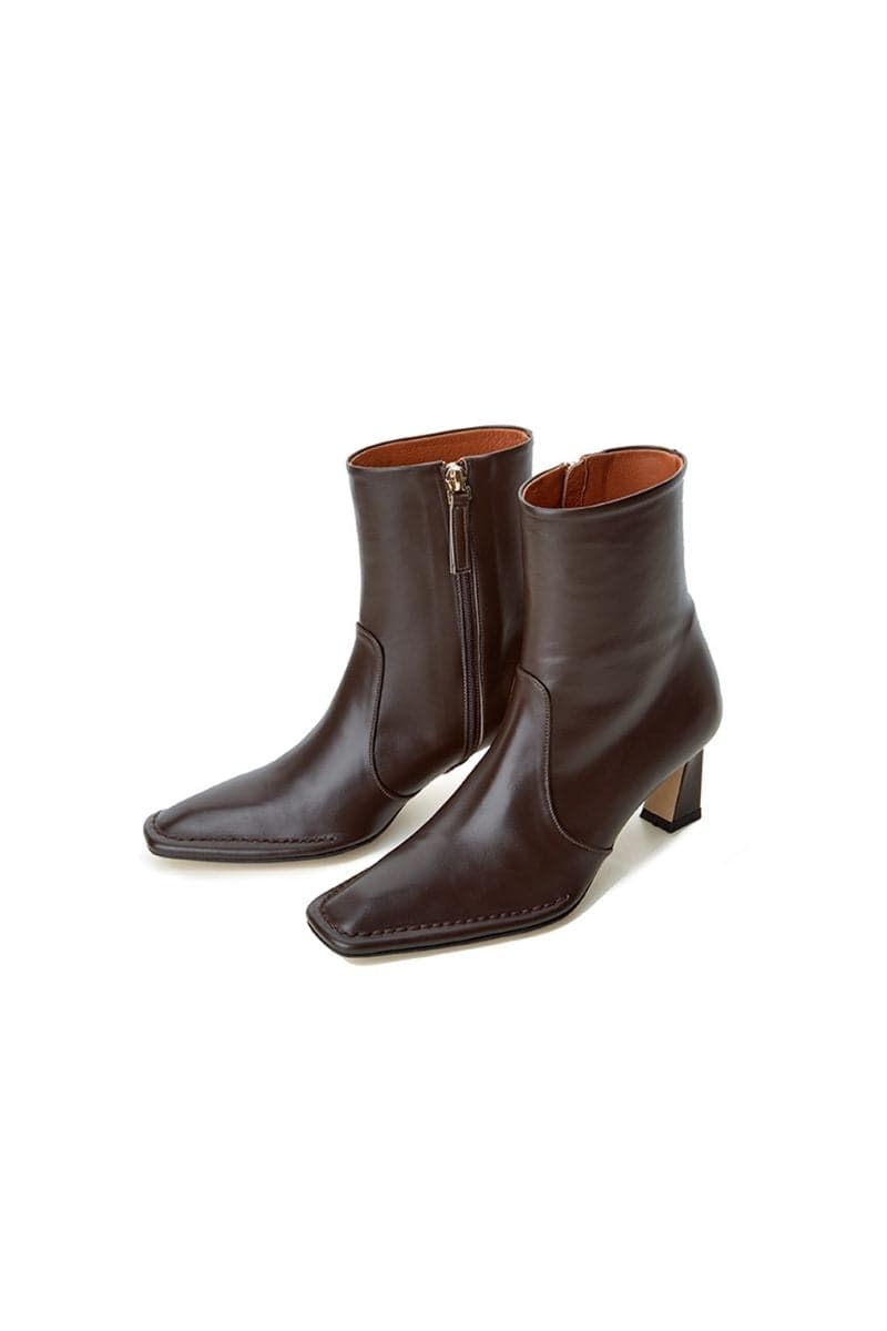 CALAIS CHOCOLATE ANKLE BOOTS | Je La Connais | CULT MIA