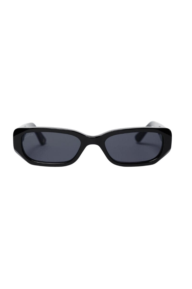 BLACK ORE ROUNDED CATEYE SUNGLASSES | Kimeze | CULT MIA