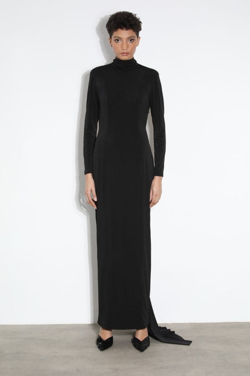 FRIDA BLACK BACKLESS MAXI DRESS | Nana Gotti | CULT MIA